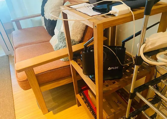 Azure A8 Near Sm Mall/airport +free Wifi