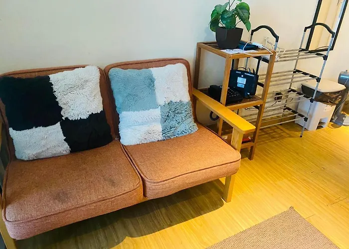 Azure A8 Near Sm Mall/airport +free Wifi * Manila
